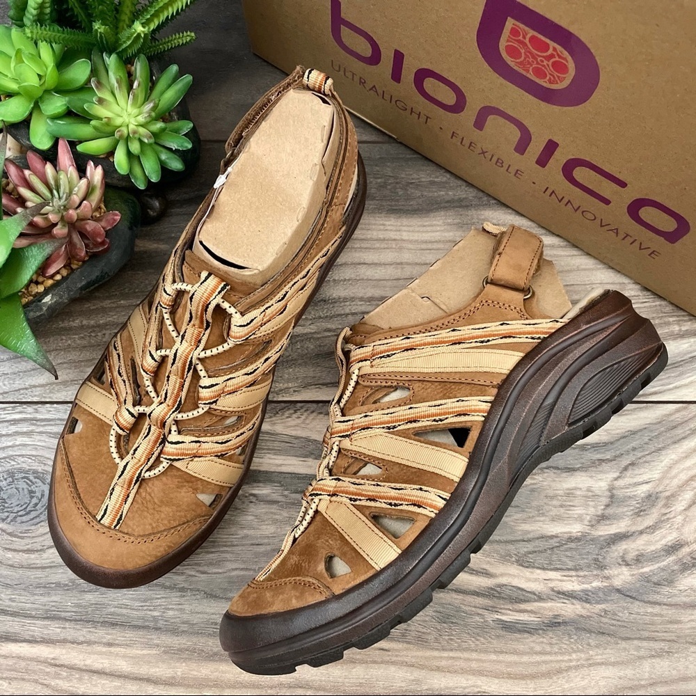 NIB Bionica Malabar Slingback Wedge Sport Sandal